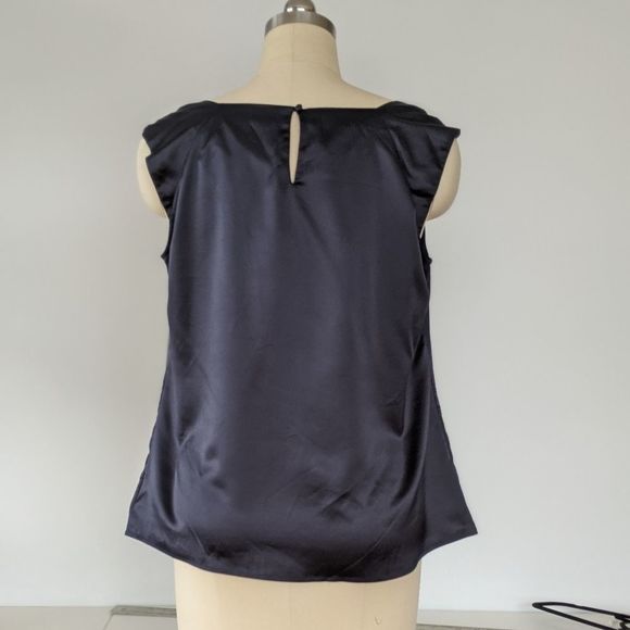 [3/$15] or $5 in bundle -  Silky navy blouse size US 10 - Picture 3 of 10